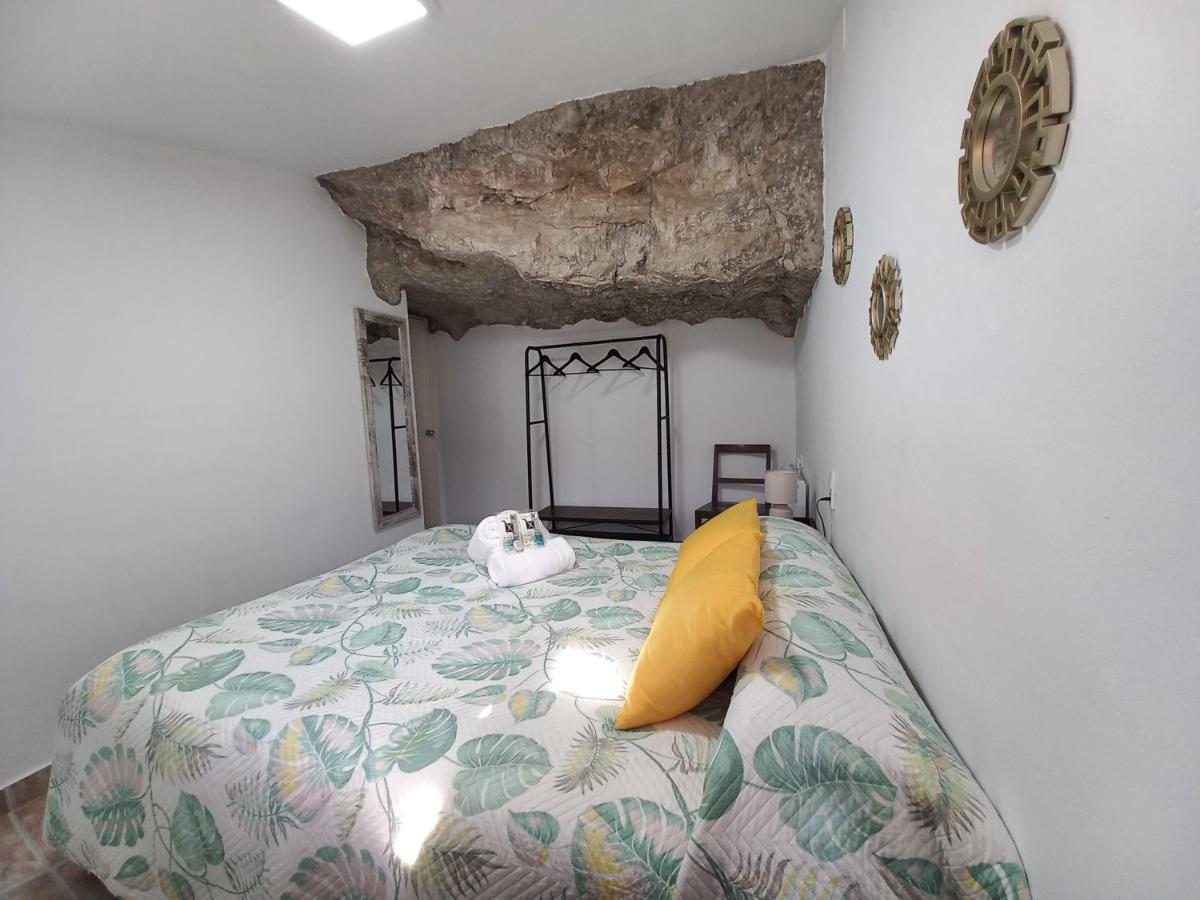 Casa Cueva El Porton Villa Alcala del Jucar Exterior photo